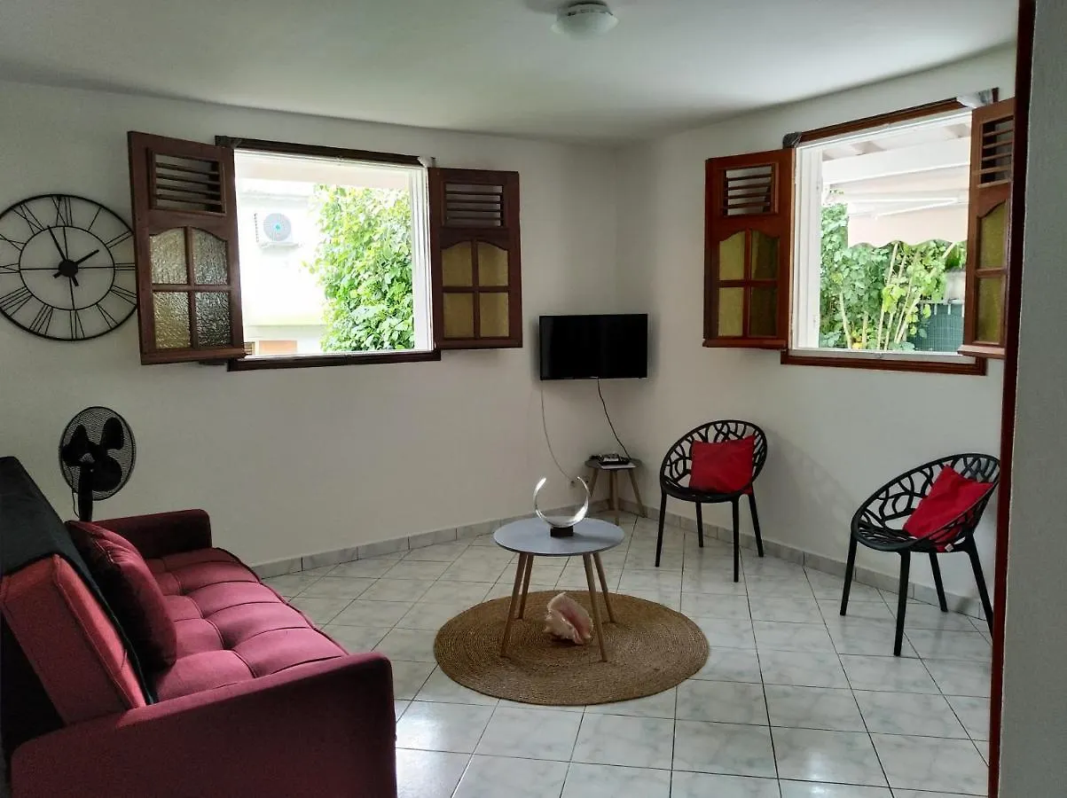 Apartment Juliette Paradise, Proche De La Plage, De La Nature Et Des Commerces Le Gosier  Guadeloupe